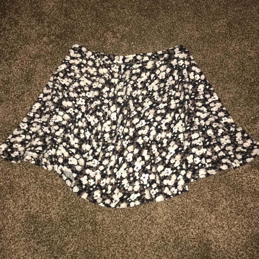 Patterned skater/circle skirt